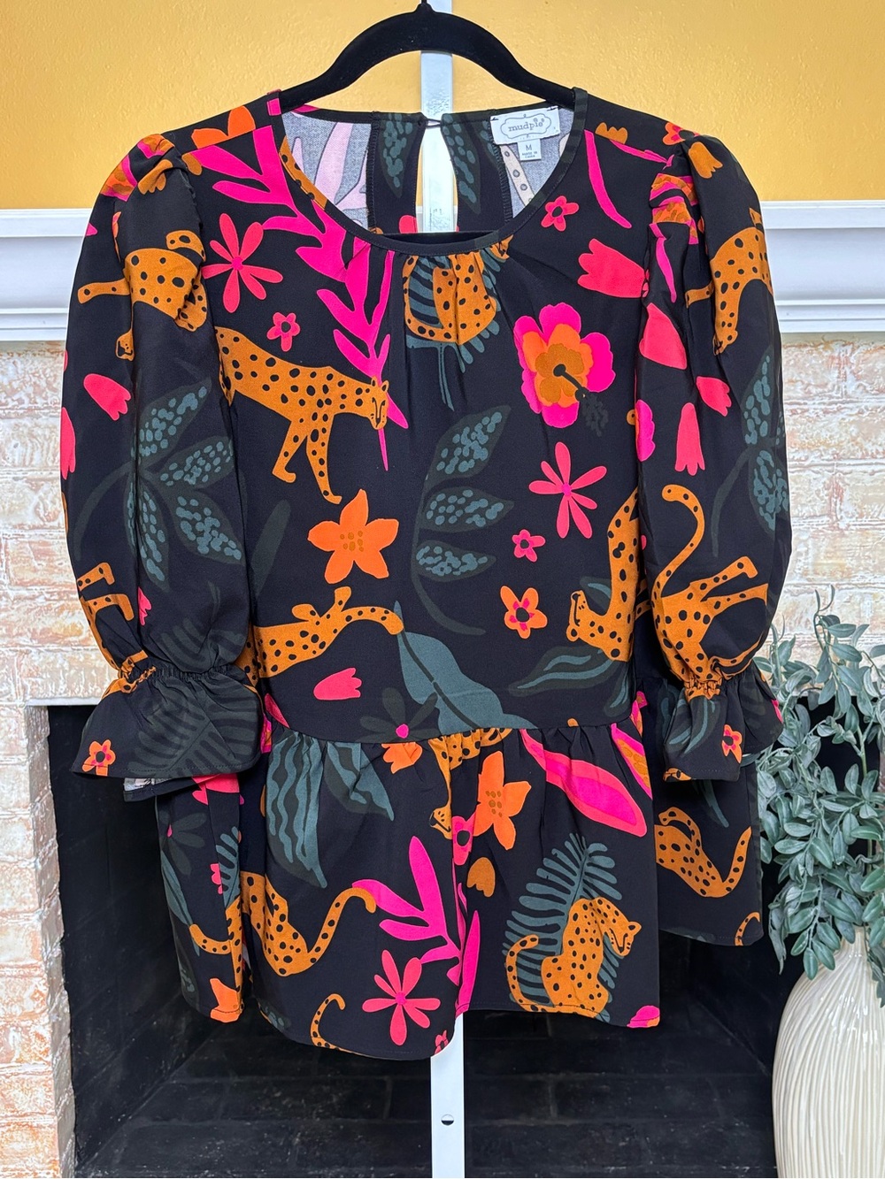 Mud Pie Leopard Floral Peplum Blouse M Puff Sleeve Black Pink Boho #508 - Picture 2 of 9